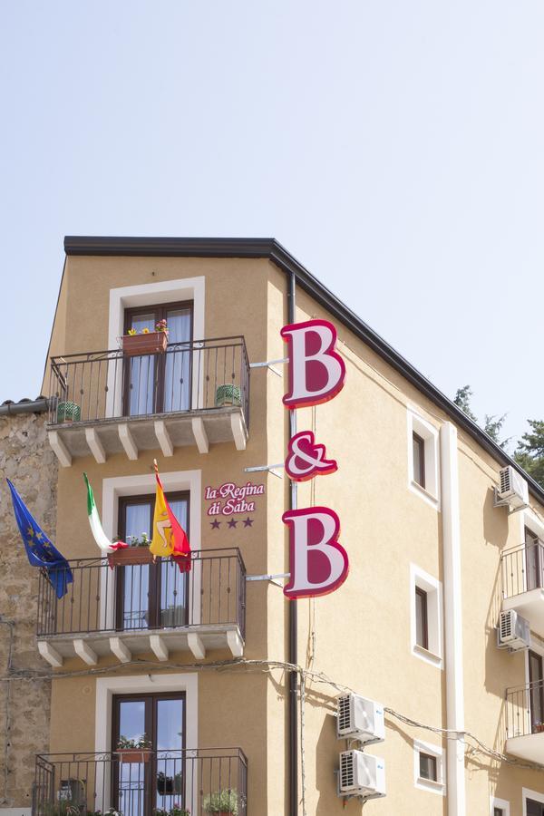 ピアッツァ・アルメリーナ Lareginadisaba Bed & Breakfast エクステリア 写真